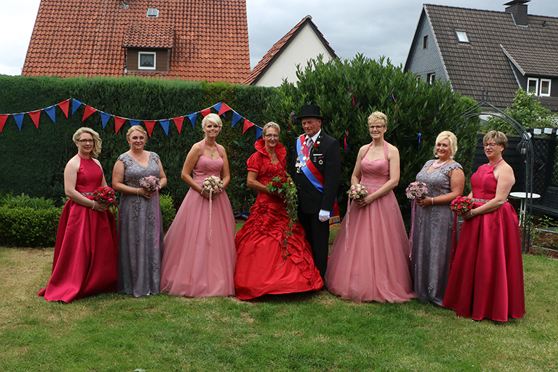 10 So Hofstaat u Koenigin 9999 21